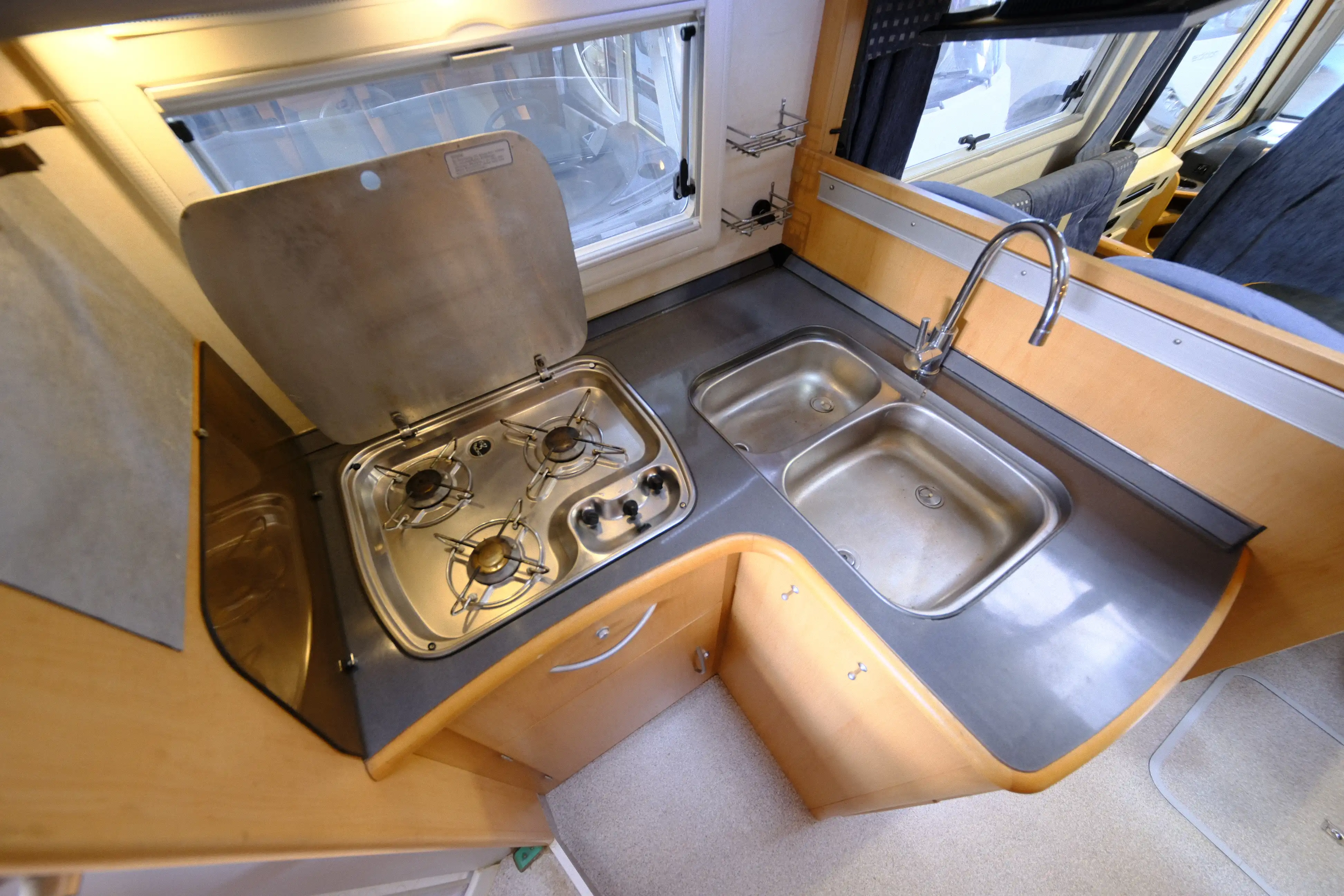 FRANKIA I 650 QS Holiday Class